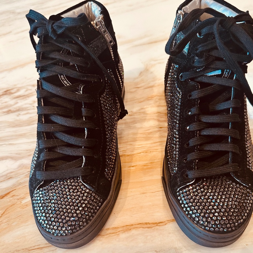 Skate Recycled Black Gun